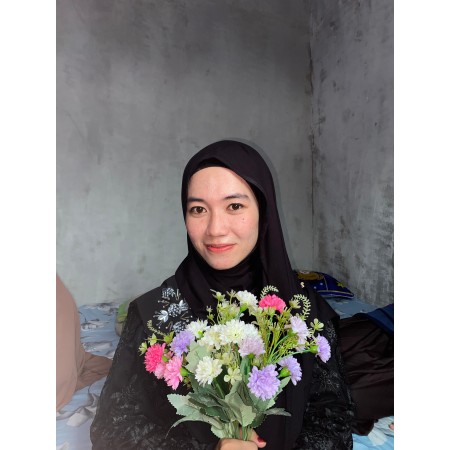 guru plc: Mai Aprianti