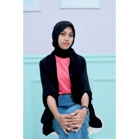 guru plc: Indah Anggraini Adjam