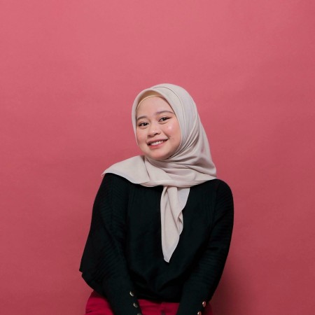 guru plc: Reydina Aulia Putri
