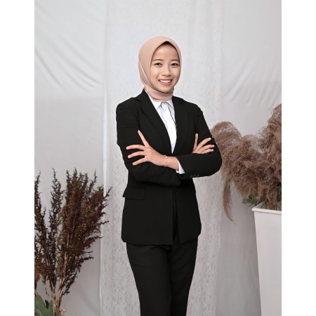 guru plc: Sri gustia lestari