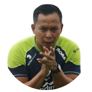 Asisten Pelatih Olahraga Pemula